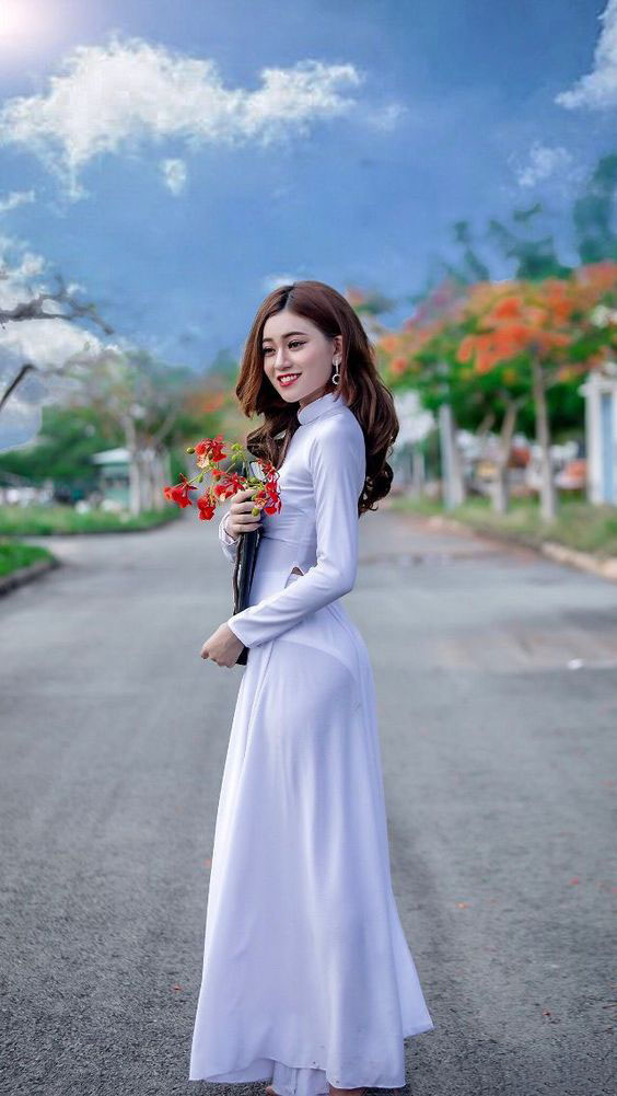 Bộ hình ảnh gái mặc áo dài Minh Thư dịu dàng