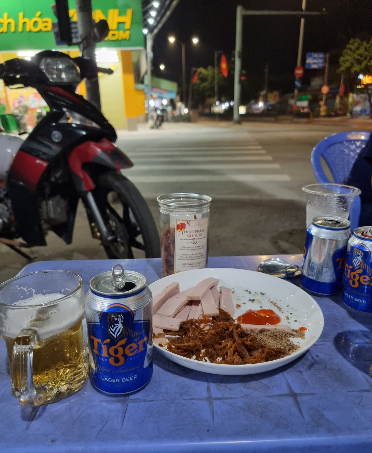 3 con đường nhậu xuyên đêm ở TPHCM để cùng vui cổ vũ tuyển Việt Nam   Địa điểm ăn uống